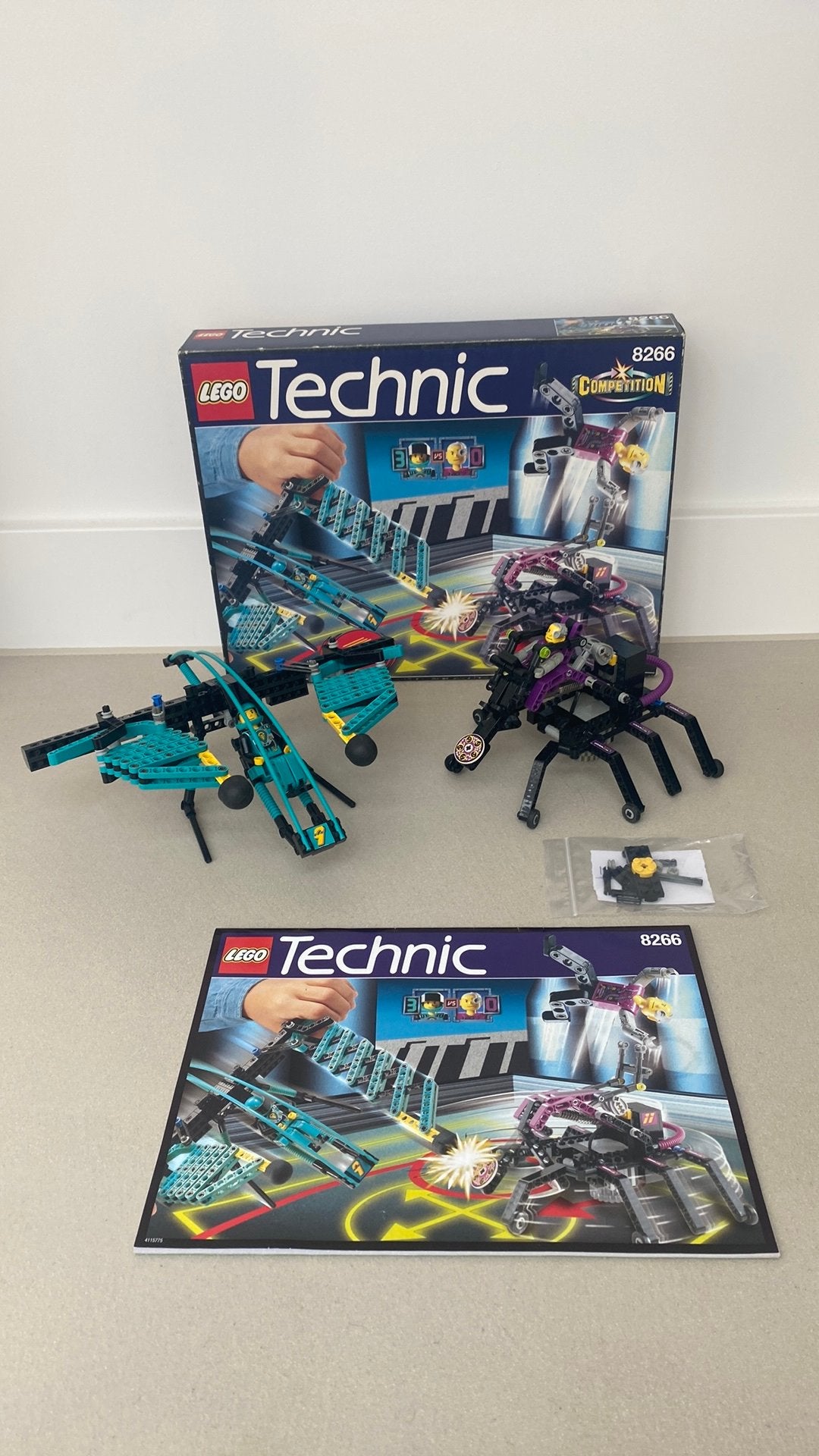 Lego 8266 Techcic Competition + Doos, Ophalen of Verzenden, Zo goed als nieuw