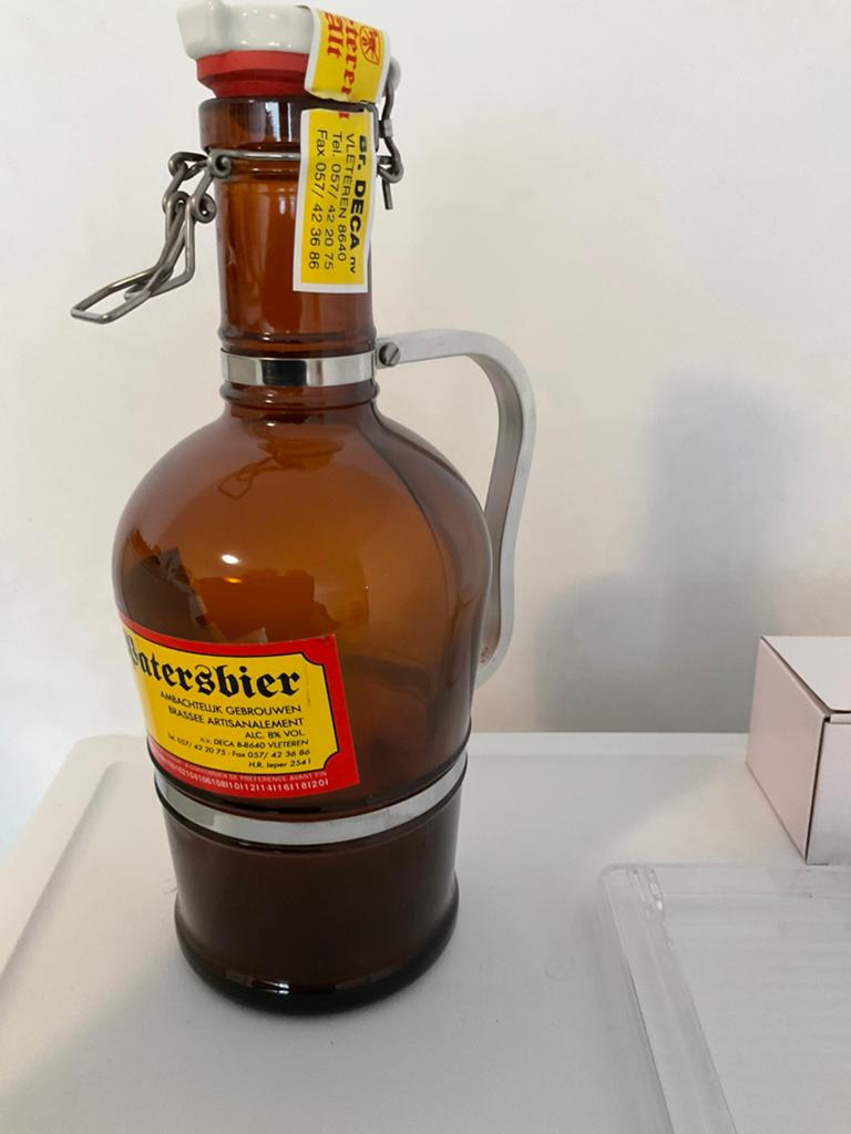 Nostalgische beugelfles, Ophalen