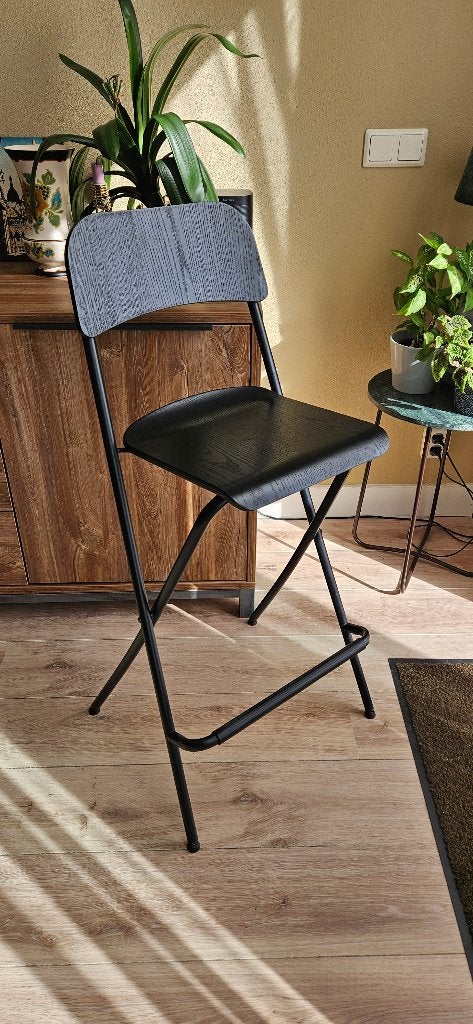 IKEA FRANKLIN inklapbare barkruk, zwart, 74 cm, Ophalen, Gebruikt, Met voetsteun, 60 tot 90 cm