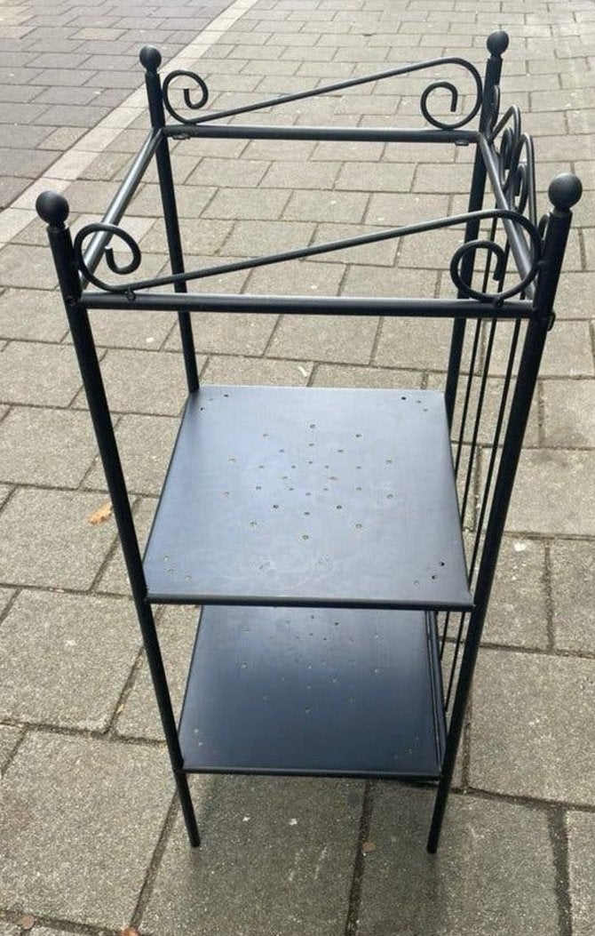 Kast, Ophalen, 50 tot 100 cm, Zo goed als nieuw, Metaal