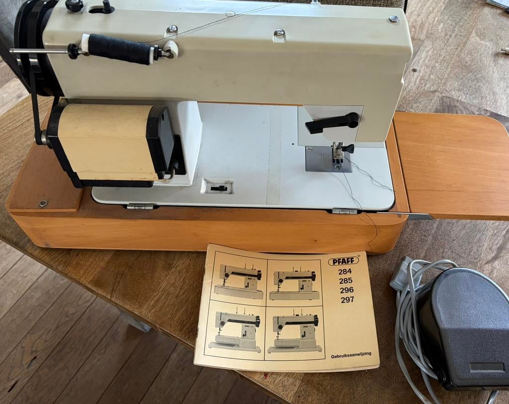 Pfaff 284 naaimachine, Ophalen, Gebruikt, Naaimachine, Pfaff