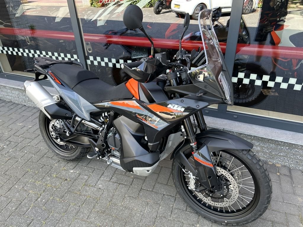 KTM 890 ADVENTURE 2026, Bedrijf, Toermotor