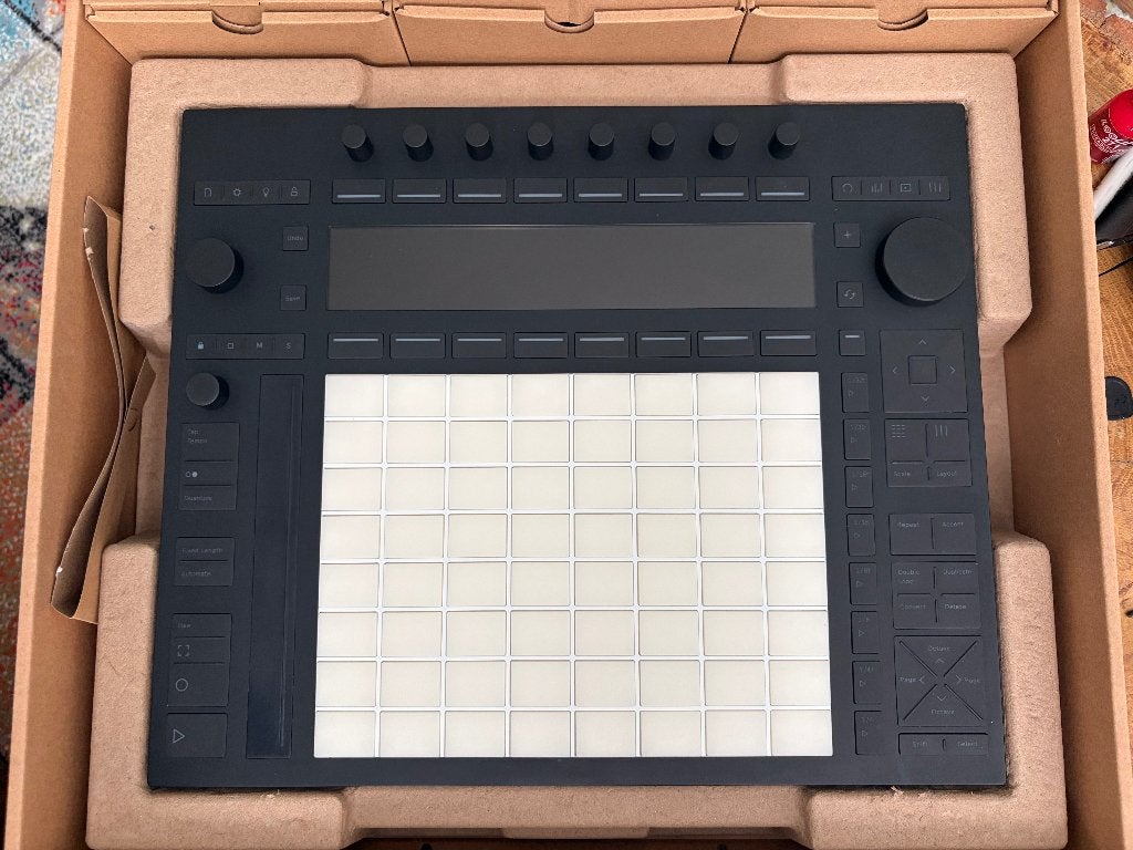 Ableton Push 3 Standalone, Muziek en Instrumenten, Midi-apparatuur, Ophalen of Verzenden, Zo goed als nieuw