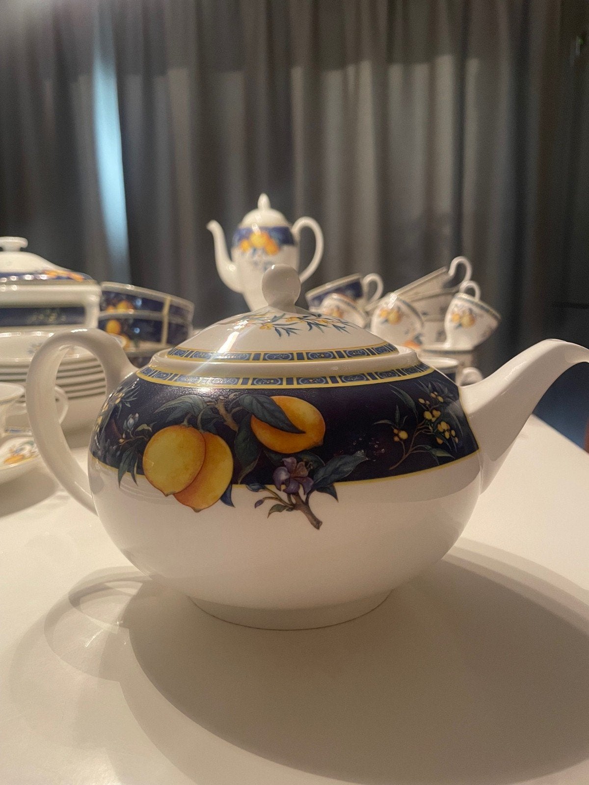 Prachtige Wedgwood theepot, decor "Citrons", Klassiek, Ophalen of Verzenden, Zo goed als nieuw, Theepot