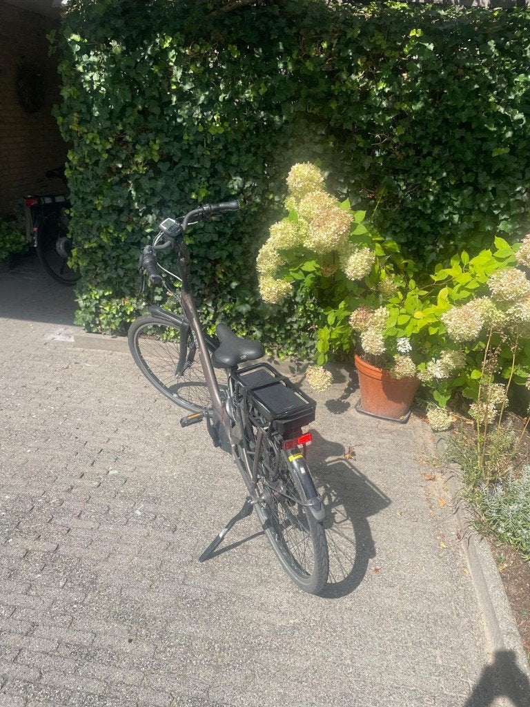Elektrische fiets Gazelle Grenoble C7 in goede staat, Fietsen en Brommers, Elektrische fietsen, Ophalen, Zo goed als nieuw, 51 tot 55 cm