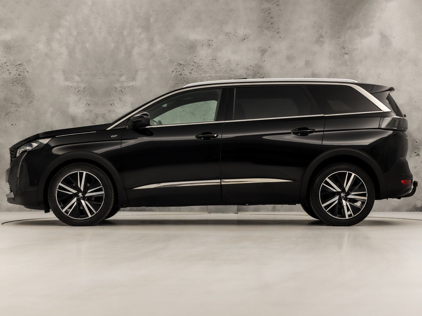 Peugeot 5008 1.2 PureTech GT Sport 7 Persoons Automaat (PANO, 12 maanden, Gebruikt, 1199 cc, 7 stoelen