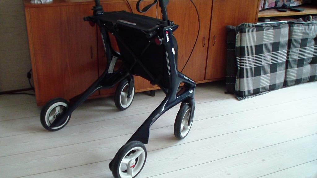 Rollator  Pegasus troja  Carbon, Diversen, Ophalen, Opvouwbaar, Zo goed als nieuw