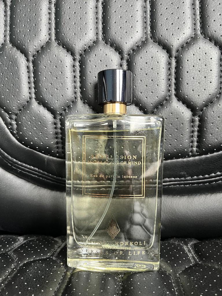 Simone Andreoli ‘Sunplosion’ Eau De Parfum Intense, Sieraden, Tassen en Uiterlijk, Uiterlijk | Parfum, Verzenden, Zo goed als nieuw