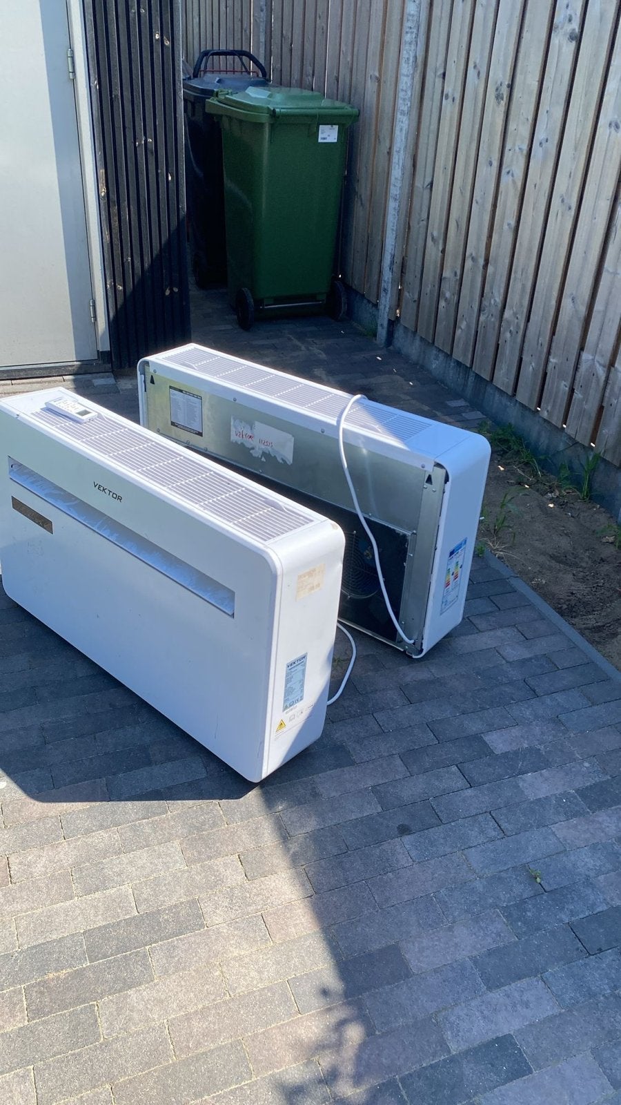 Twee Vektor monoblock airco's met afstandsbediening, Ophalen, Gebruikt, 3 snelheden of meer, Koelen en Ontvochtigen