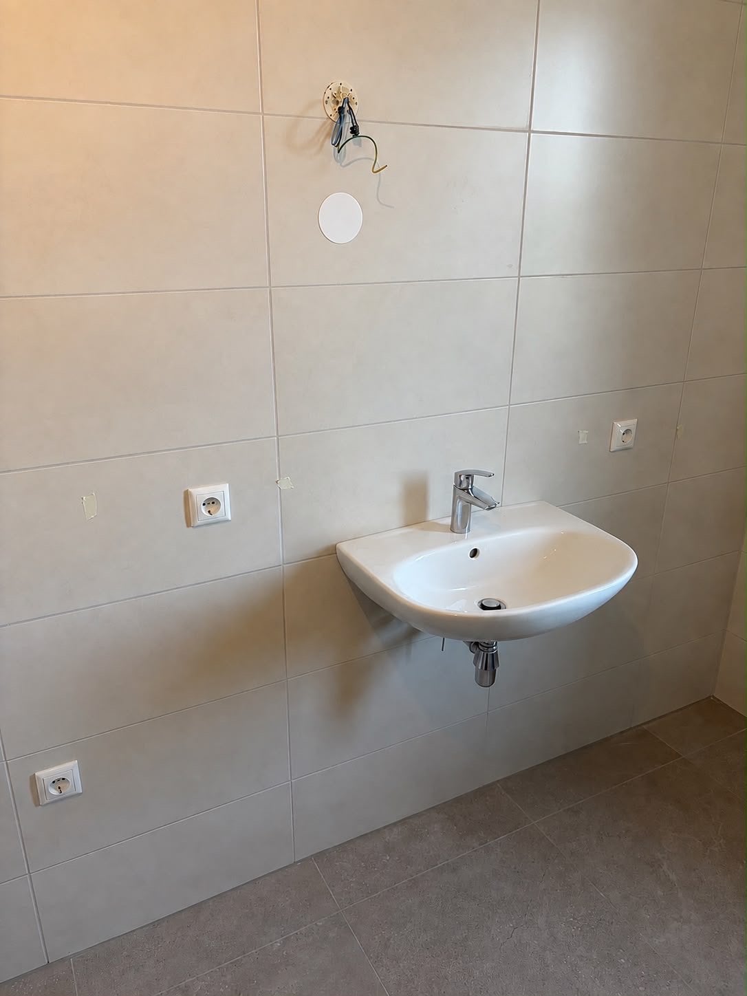Wastafel met kraan - NIEUW, Doe-het-zelf en Verbouw, Ophalen, Nieuw, Chroom, Wastafel