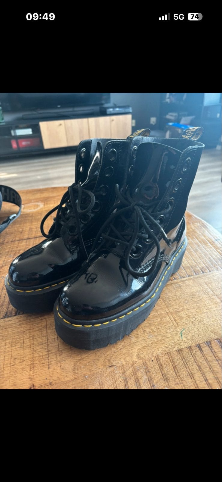 Dr. Martens Platform Laarzen Zwart Lakleer, Ophalen of Verzenden, Zo goed als nieuw, Zwart, Lage of Enkellaarzen