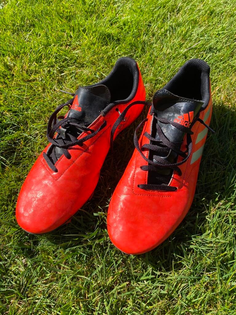 Adidas voetbalschoenen, maat 45 1/3, Gebruikt, Maat XS of kleiner, Schoenen, Ophalen of Verzenden