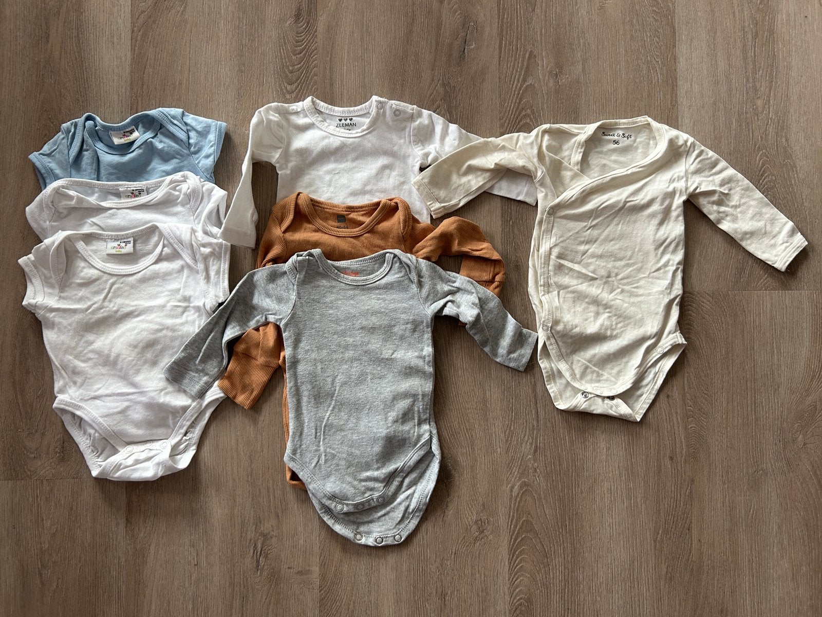Rompertjes 50-56, Ophalen of Verzenden, Zo goed als nieuw, Jongetje of Meisje, Nacht- of Onderkleding