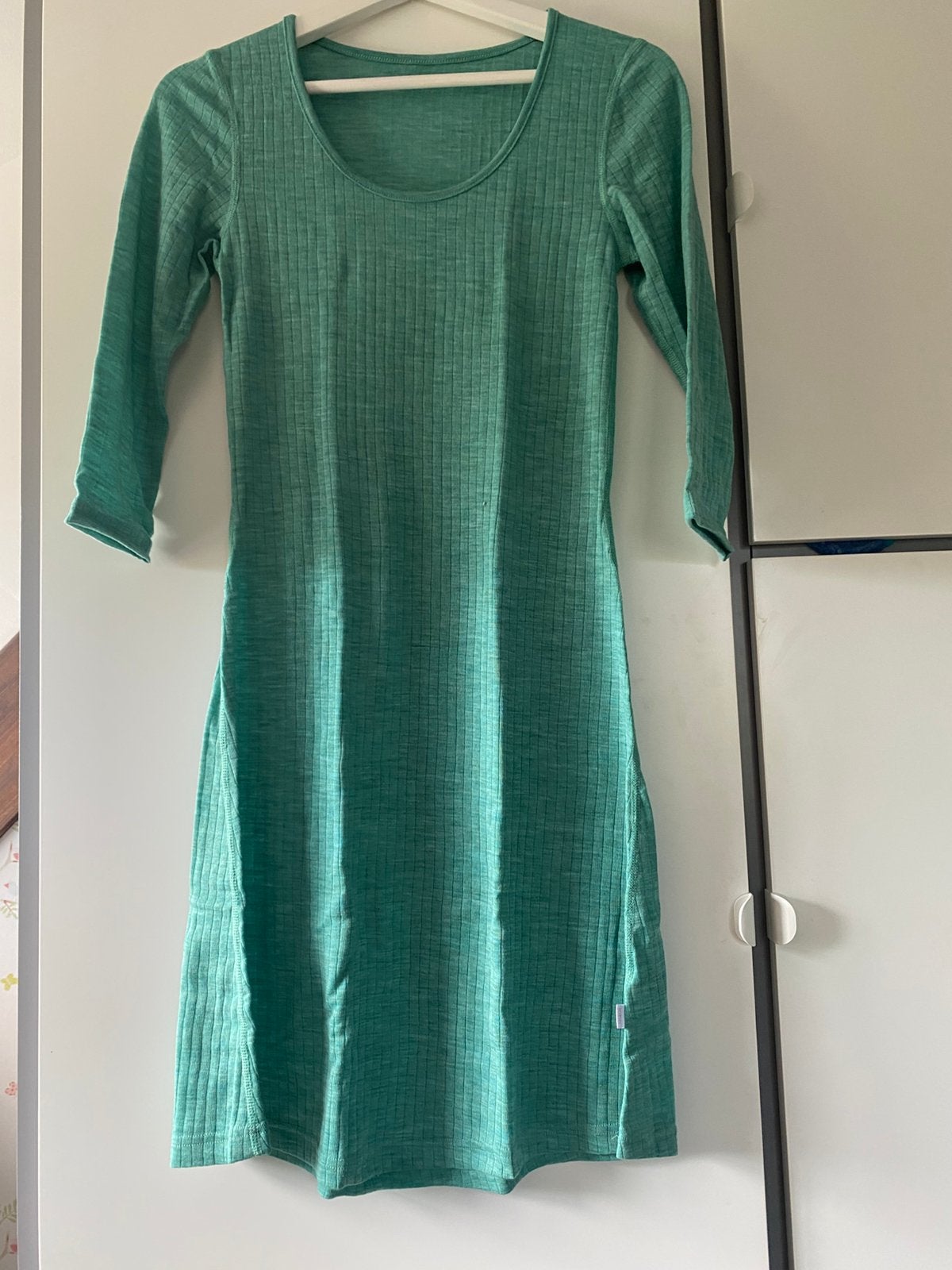Warm wollen nachthemd Joha mt XS zeeblauw, Kleding | Dames, Pyjama's, Ophalen of Verzenden, Nieuw, Maat 34 (XS) of kleiner
