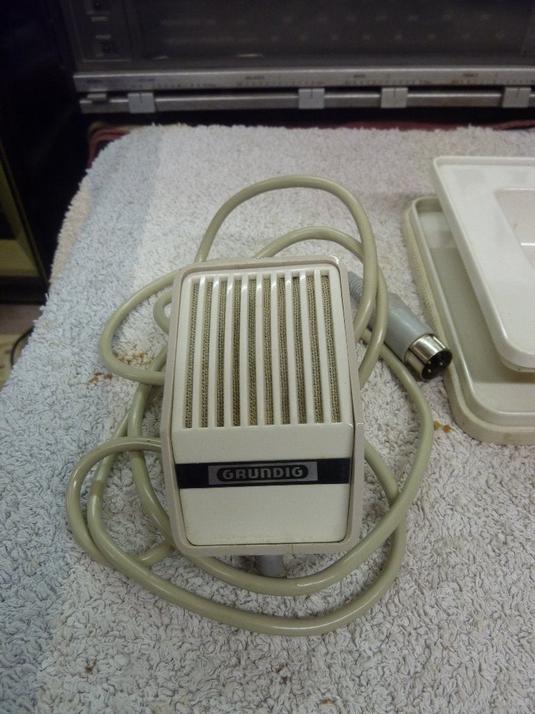 Vintage GRUNDIG microfoon., Ophalen of Verzenden, Gebruikt, Studiomicrofoon