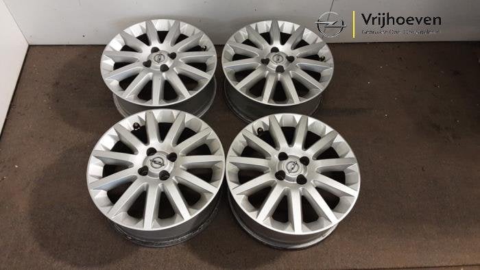 Velgen set van een Opel Tigra (Tigra 00-), Gebruikt, -, -, Ophalen of Verzenden