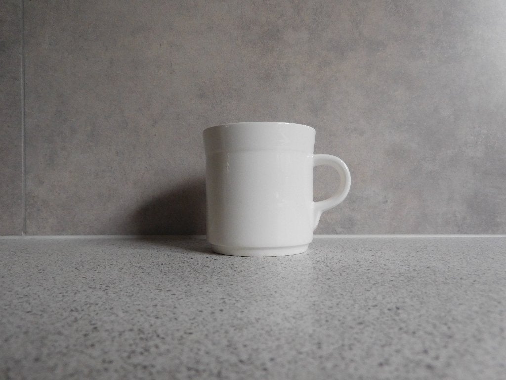 Mok 8x7,5 cm. Stackable Crème Royal Boch, Keramiek, Ophalen of Verzenden, Zo goed als nieuw, Royal Boch