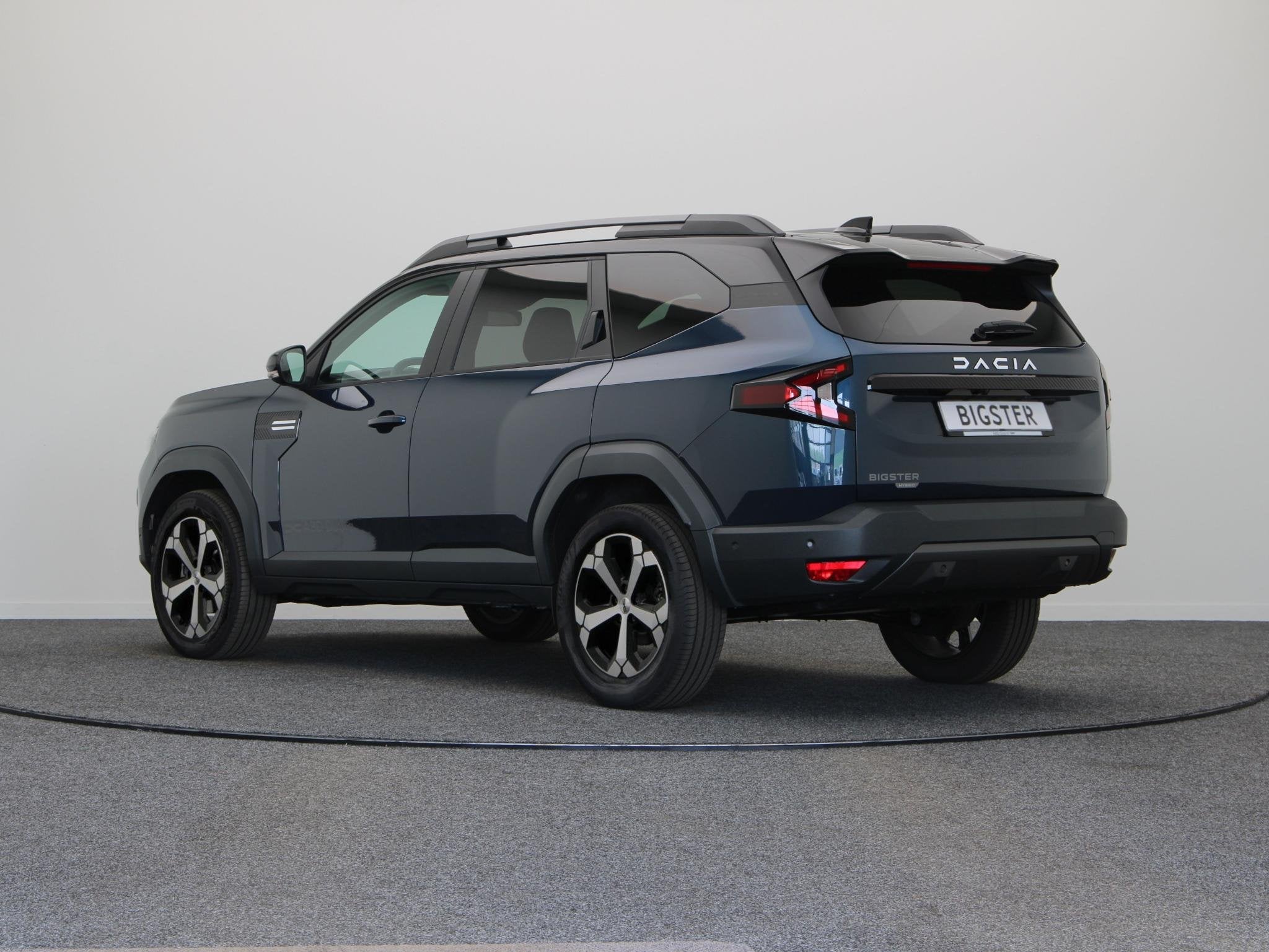 Dacia Bigster 1.8 Hybrid 155pk Journey | Stoel- en stuurwiel, Auto's, Dacia, Stof, Euro 6, Blauw, Origineel Nederlands