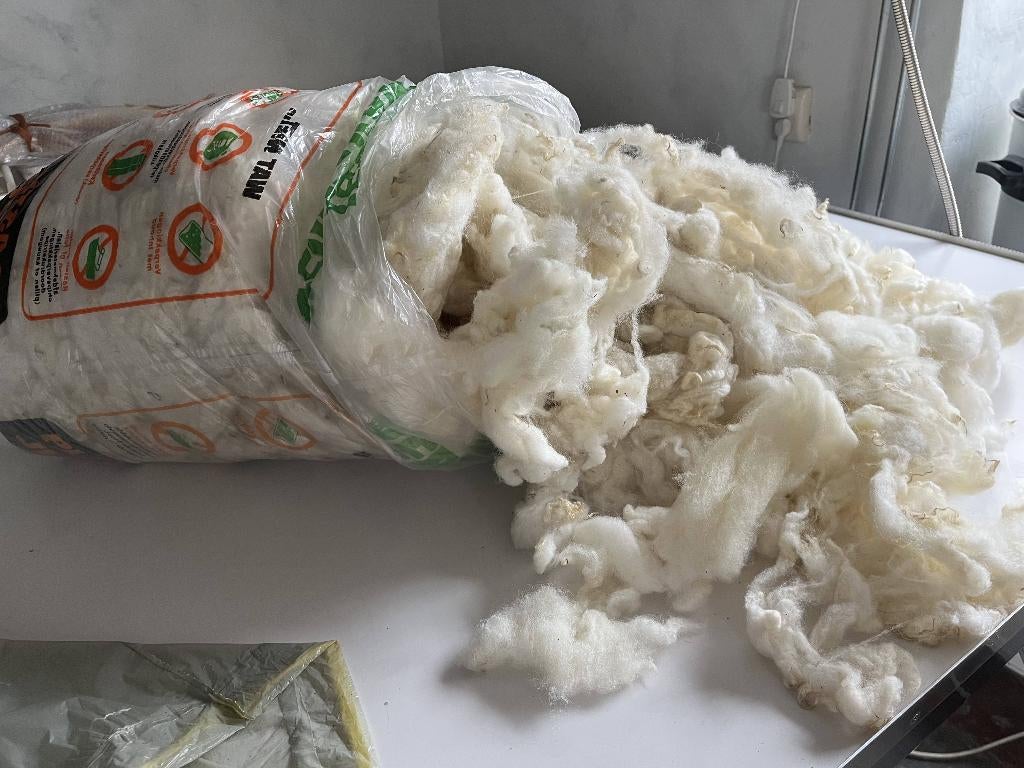 Swifter wol, spinwol, zacht en ruim 2 kilo, Hobby en Vrije tijd, Ophalen of Verzenden, Nieuw, Spinwol