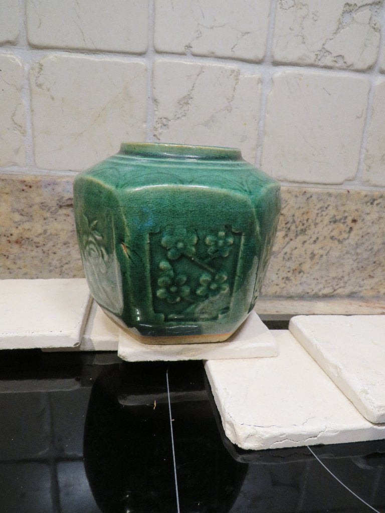 Antieke Qing Shiwan zeshoekige gemberpot groen geglazuurd, Ophalen of Verzenden