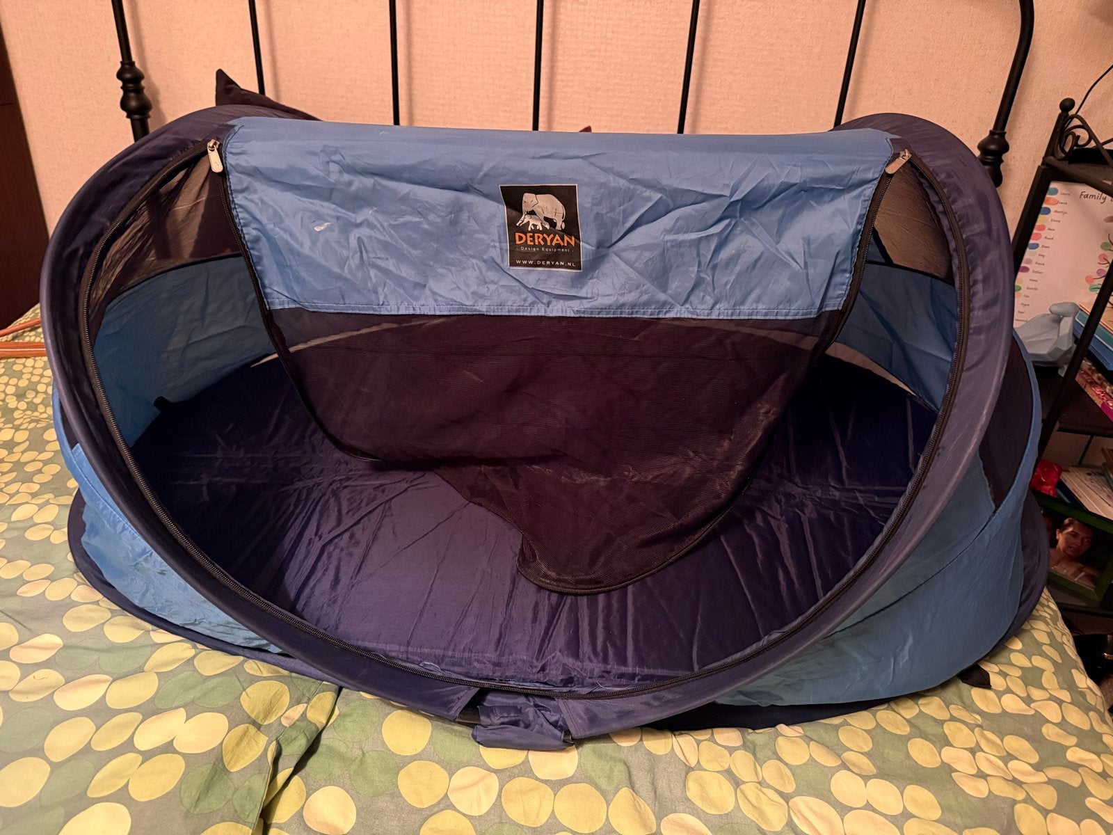 Deryan Peuter campingbedje met matje en deken, Kinderen en Baby's, Ophalen of Verzenden, Gebruikt