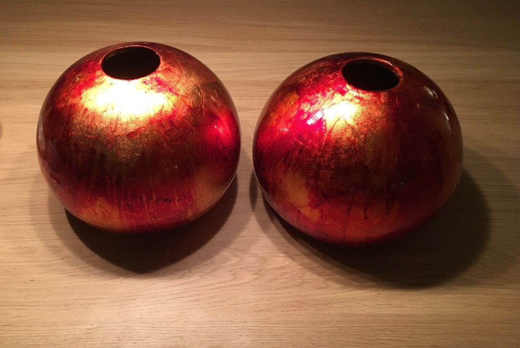 Set van 2 decoratieve vazen, rood/goud, bolvormig, Ophalen, Zo goed als nieuw, 20 cm, Steen/keramiek
