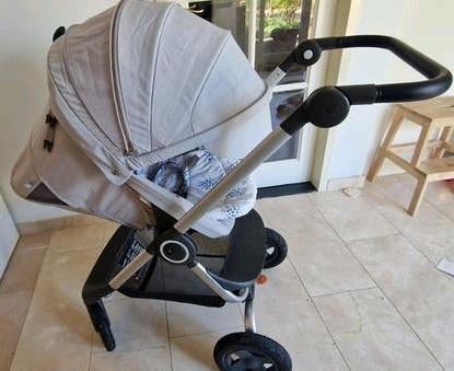 Stokke kinderwagen met extra kappen, regenhoes en muggennet, Kinderen en Baby's, Kinderwagens en Combinaties, Ophalen of Verzenden