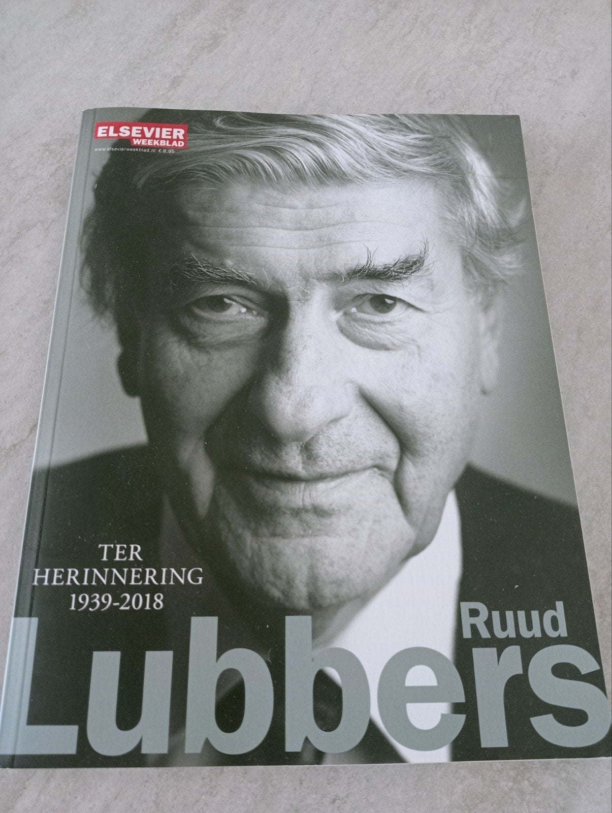 Ter Herinnering Ruud Lubbers 1939-2018 Elsevier Weekblad, Ophalen of Verzenden, Zo goed als nieuw, Elsevier Weekblad, Politiek