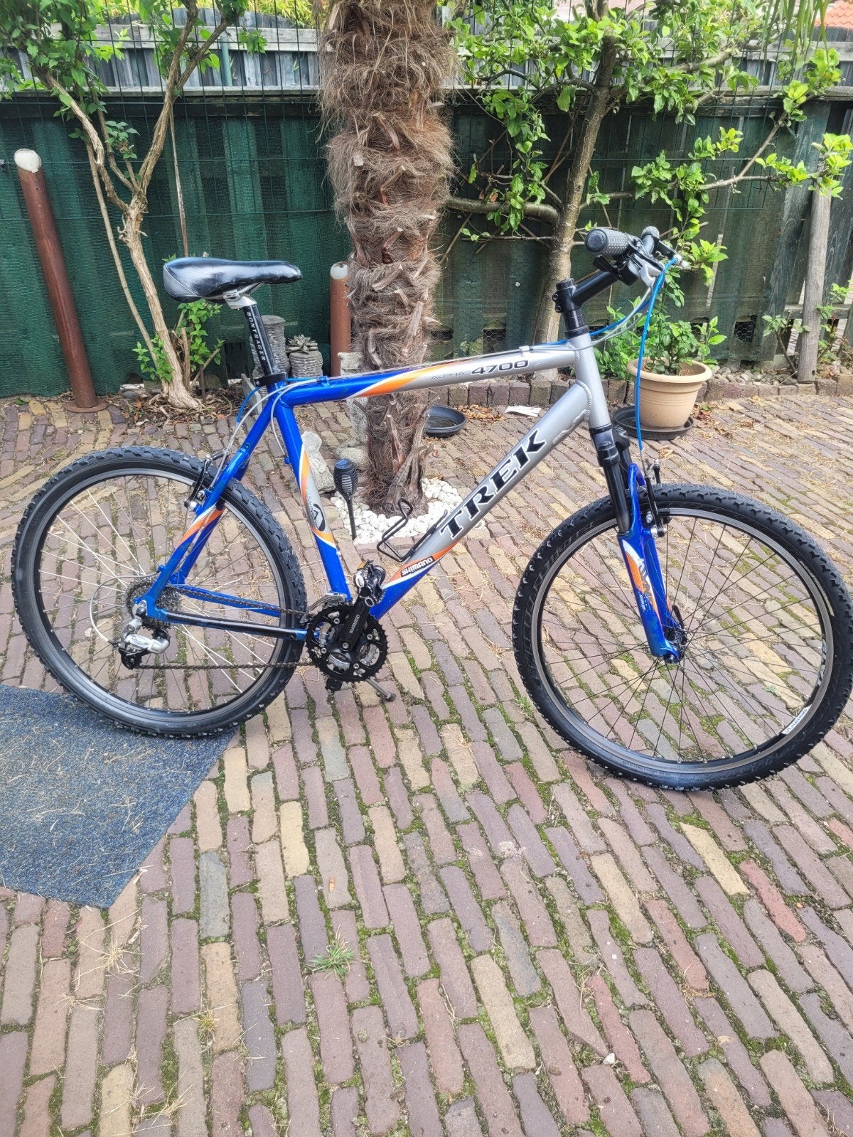 Trek 4700 Mountainbike - Blauw/Zilver, Ophalen, Gebruikt, Hardtail, Velgrem