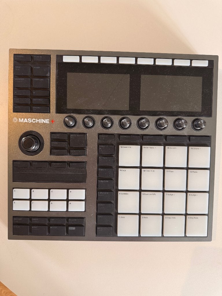 Maschine+ met decksaver, Muziek en Instrumenten, Midi-apparatuur, Ophalen of Verzenden, Zo goed als nieuw