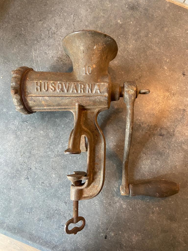 Antieke Husqvarna Vleesmolen - Model 10, Antiek en Kunst, Ophalen of Verzenden