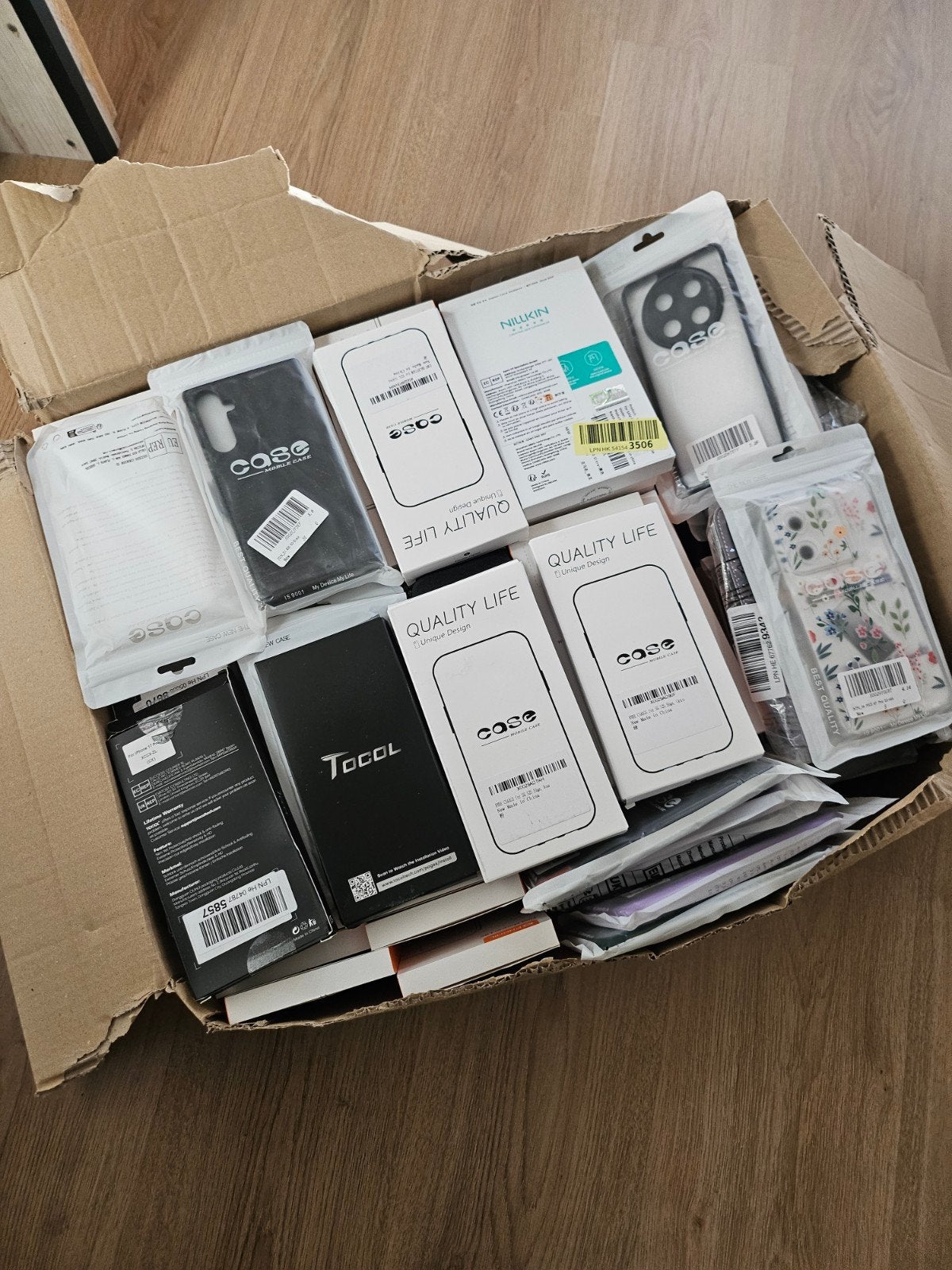 Partij van 150 Telefoonhoesjes - iPhone 13 en nieuwer