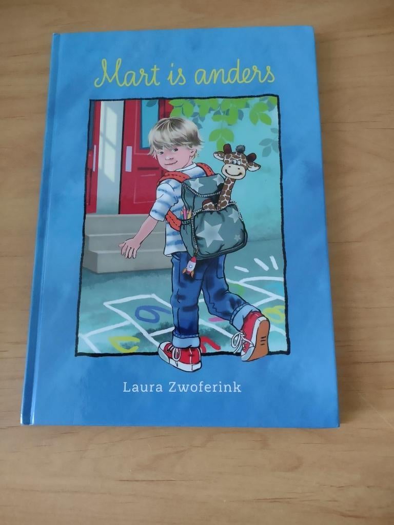 Mart is anders- Laura Zwoferink, Ophalen of Verzenden, Gelezen, Fictie algemeen, Voorleesboek