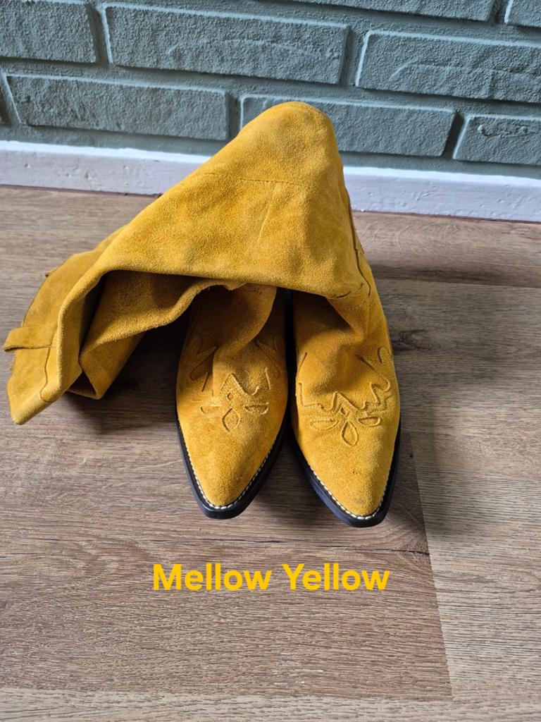 Mellow Yellow okergele laarzen maat 39, Hoge laarzen, Geel, Ophalen of Verzenden, Zo goed als nieuw