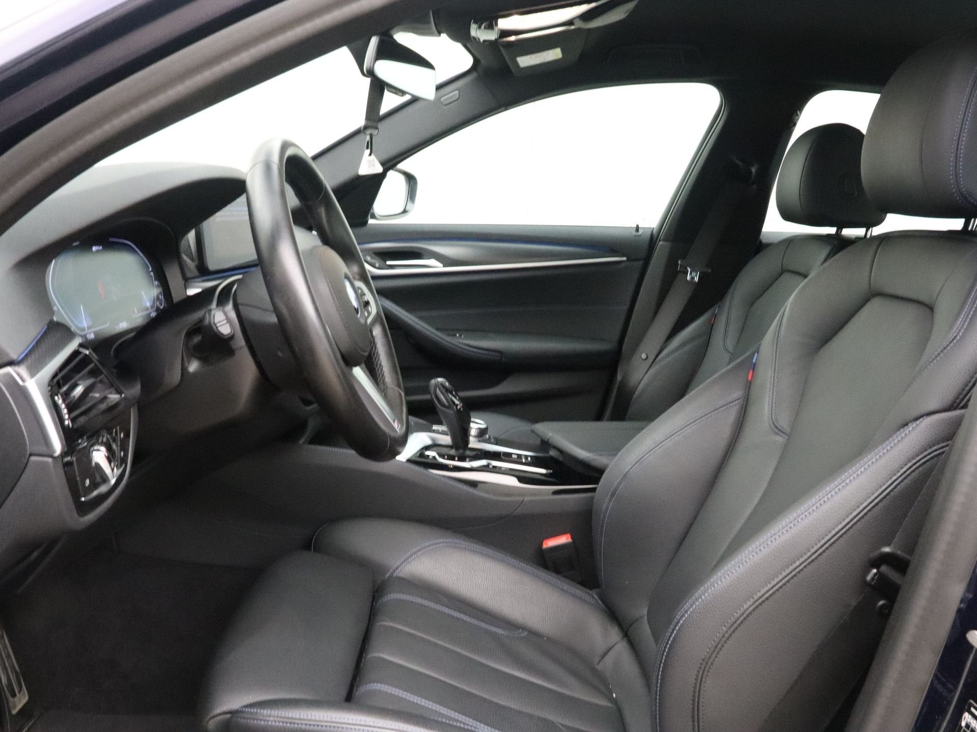 BMW 5 Serie 520e Business Edition Plus SOH 89% (bj 2022), Auto's, 1998 cc, Achterwielaandrijving, Gebruikt, Euro 6