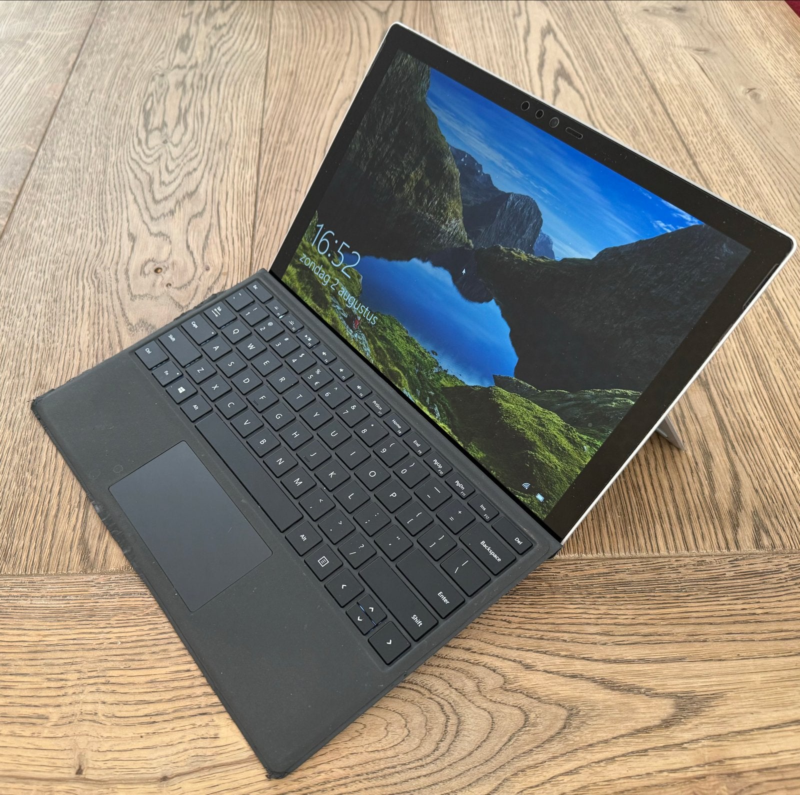 Microsoft Surface Pro 1796 - i5-7300U, 4GB RAM, 128GB SSD, Ophalen, Gebruikt, Met videokaart, 2 tot 3 Ghz