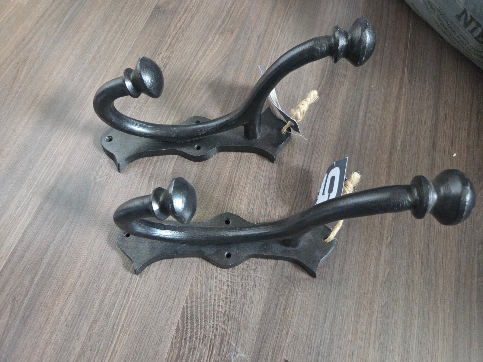 Set van 2 gietijzeren wandhaken / kapstokhaken, Ophalen of Verzenden, Nieuw, Metaal, Minder dan 100 cm