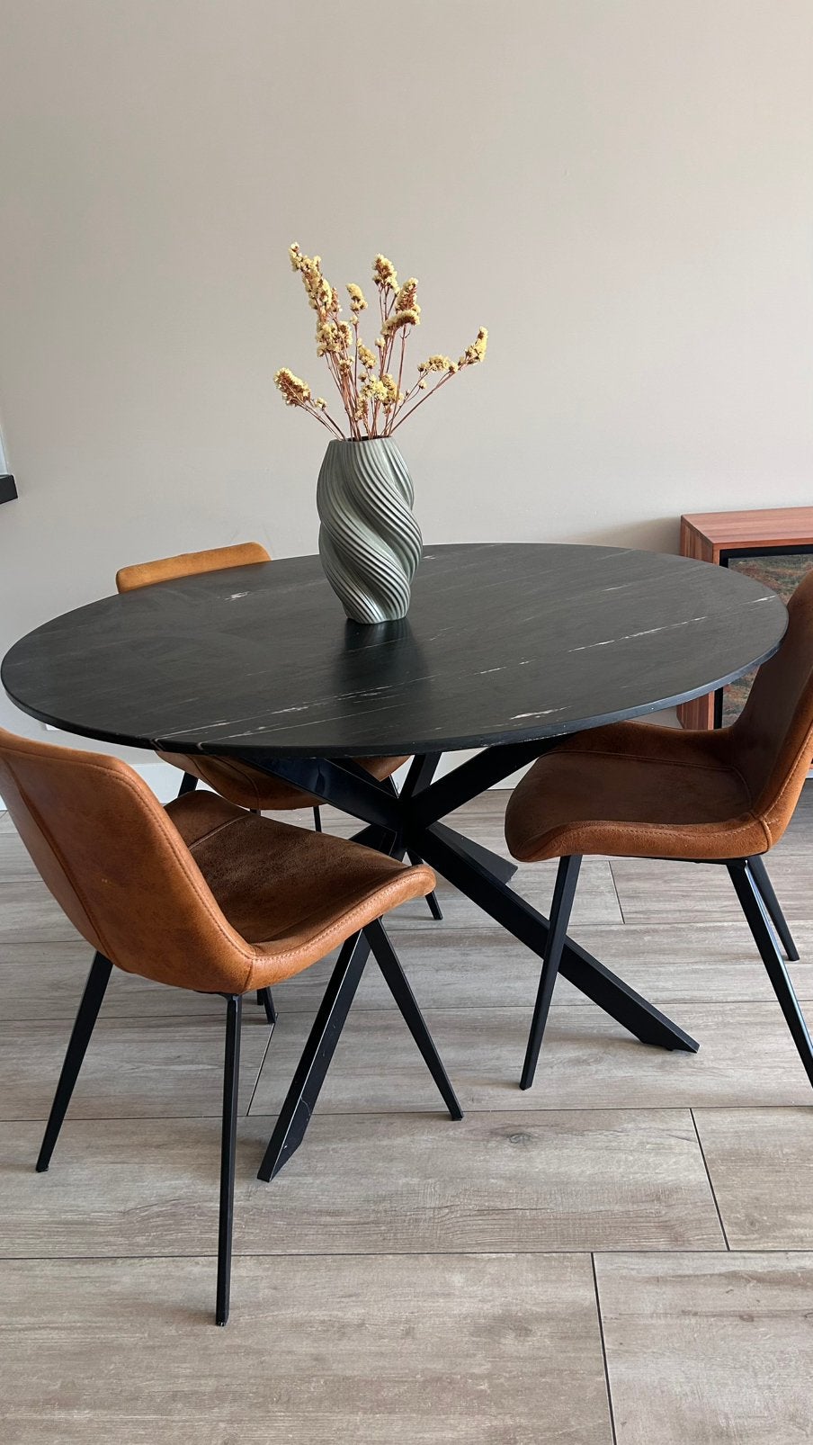 Eleonora Remy marmeren eettafel Ø130 + 6 stoelen, Ophalen, Gebruikt, Rond, 100 tot 150 cm