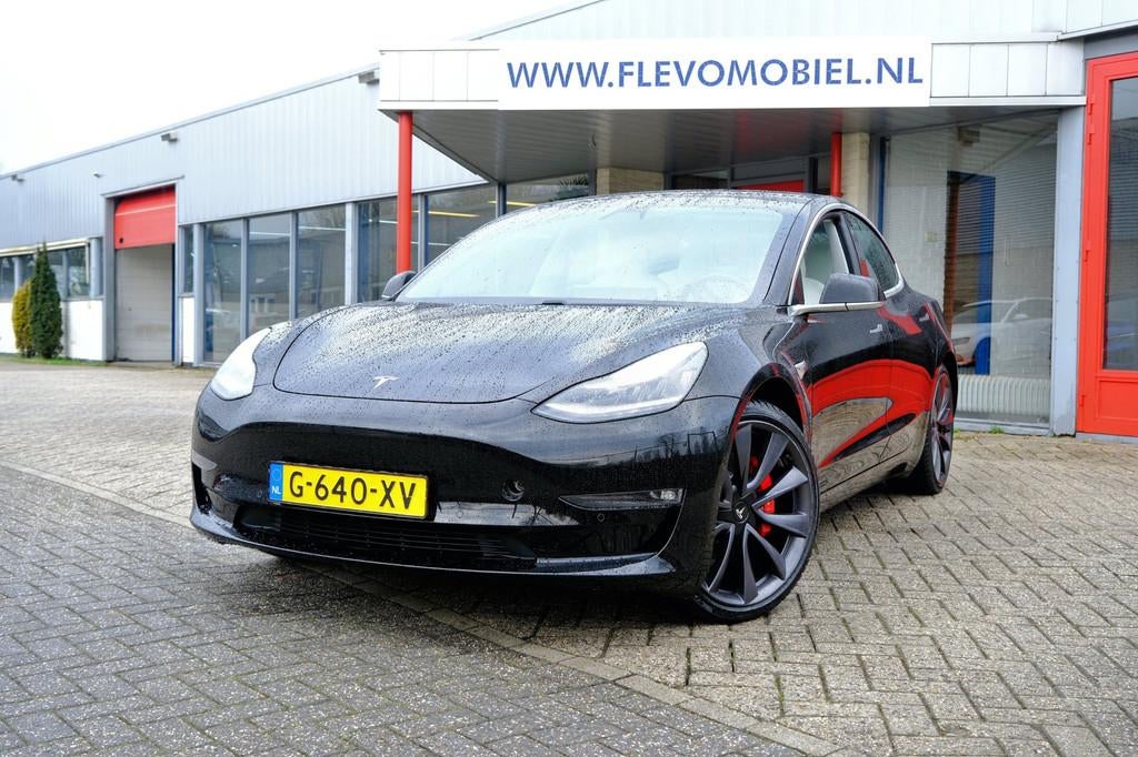Tesla Model 3 75D Performance AWD 75 kWh 462pk Aut. Pano|1e, Automaat, Stoelverwarming, 530 km, 462 pk
