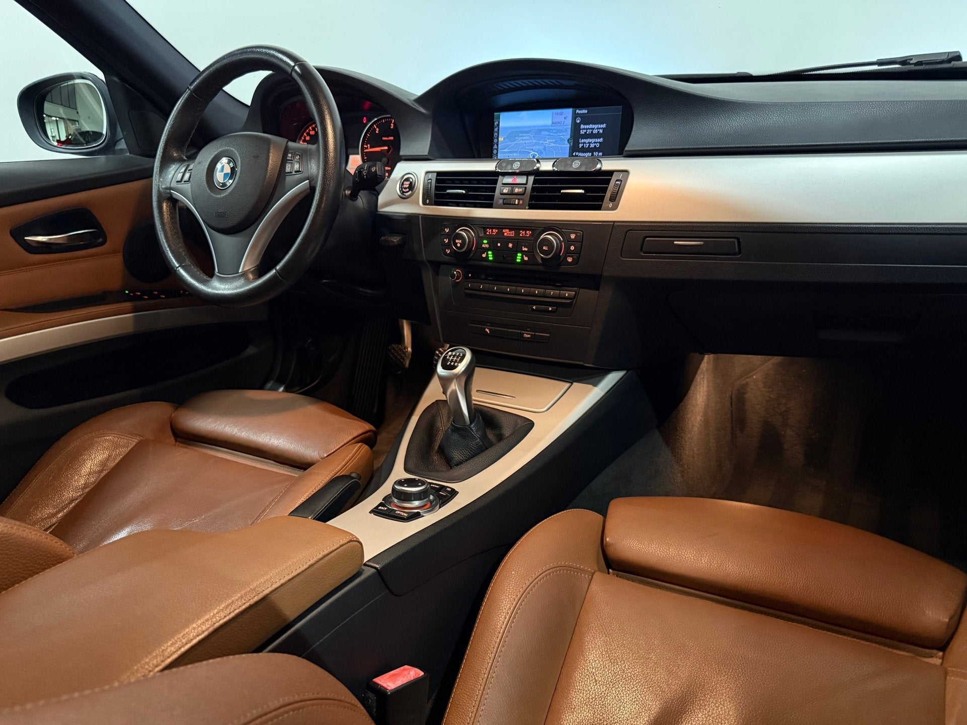 BMW 3-serie Touring 320d Efficient Dynamics Edition Luxury L, Auto's, Euro 5, Achterwielaandrijving, 4 cilinders, 168 €/maand