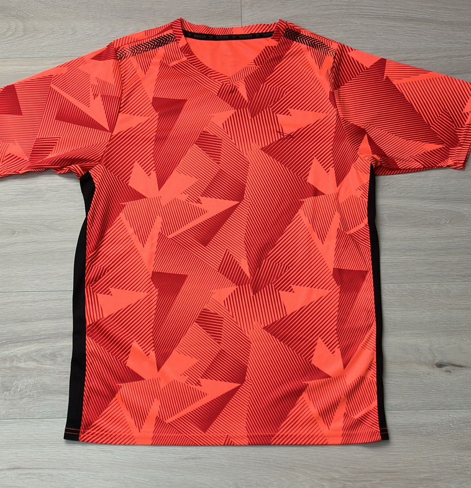 Nieuw Sport t-shirt Dutchy maat 176 neon oranje rood, Kinderen en Baby's, Kinderkleding | Maat 176, Ophalen of Verzenden, Zo goed als nieuw