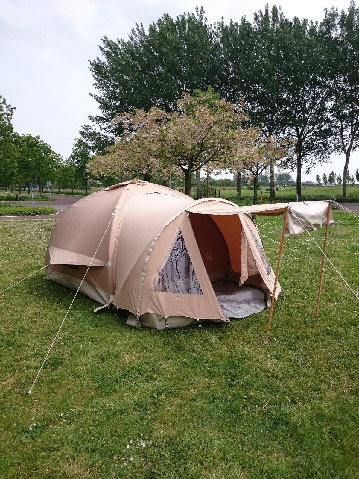 Karsten oppomptent 260x260 met comfortluifel en regenluifel, Caravans en Kamperen, Ophalen, Gebruikt, Tot en met 3