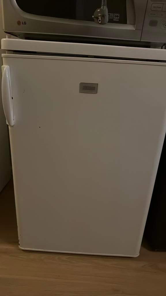 Gebruikte koelkast, Minder dan 75 liter, Ophalen of Verzenden, Zo goed als nieuw, Zonder vriesvak