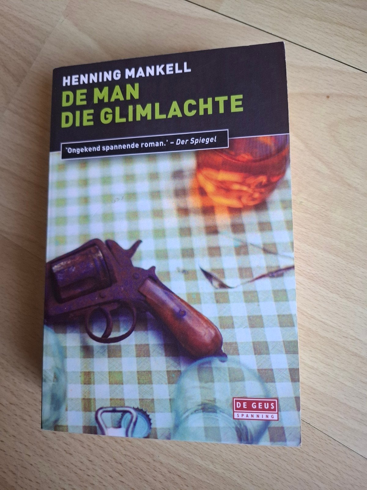 Henning Mankell De man die glimlachte, Ophalen of Verzenden, Zo goed als nieuw