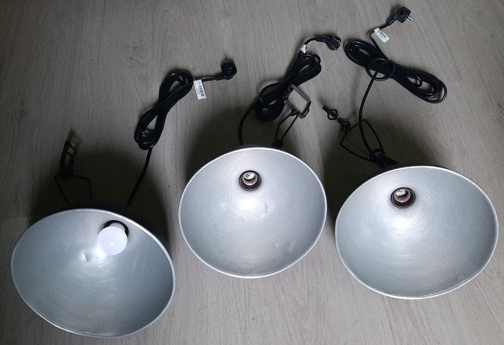 Set : 3 originele Vintage KAP industriële hanglampen 1950-60, Antiek en Kunst, Ophalen