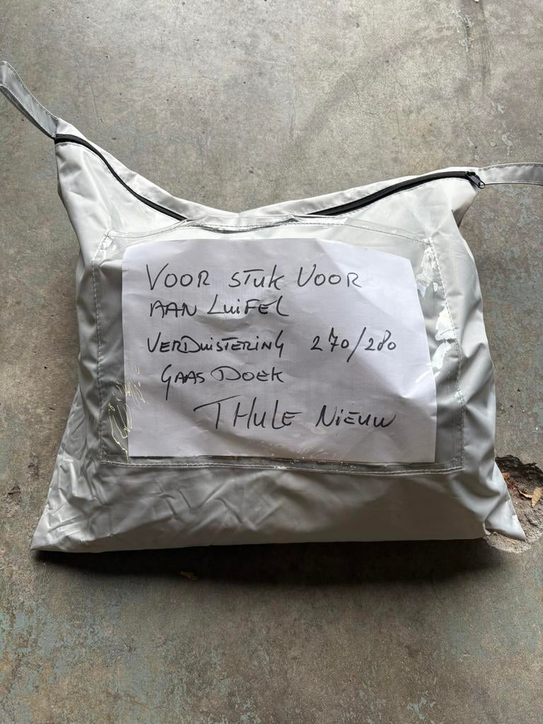 Thuele luifel verduisteraar 270/280, Dieren en Toebehoren, Ophalen of Verzenden, Zo goed als nieuw