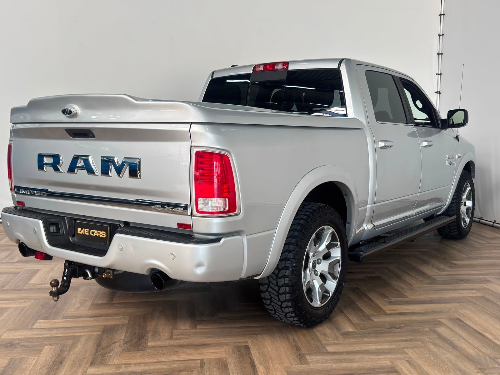 Dodge Ram 1500 5.7 V8 Quad Cab 6'4|LIMITED|VOL|INRUIL MOGELI, Auto's, Automaat, Gebruikt, 5654 cc, Leder