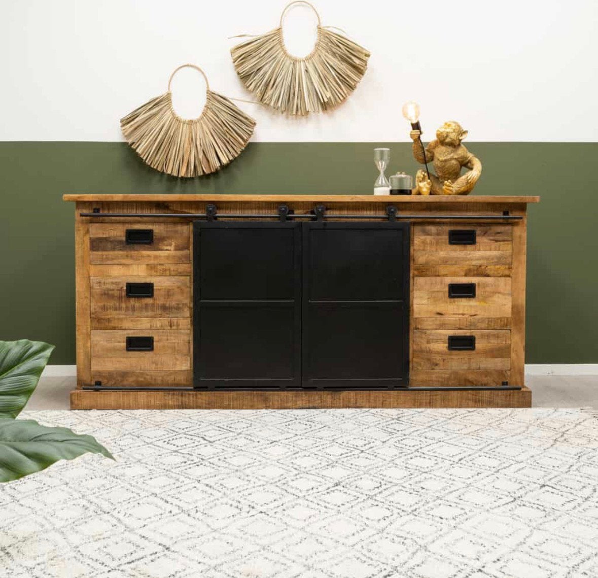 Zeer mooi mango houten dressoir, Met deur(en), Ophalen of Verzenden, Zo goed als nieuw, 200 cm of meer