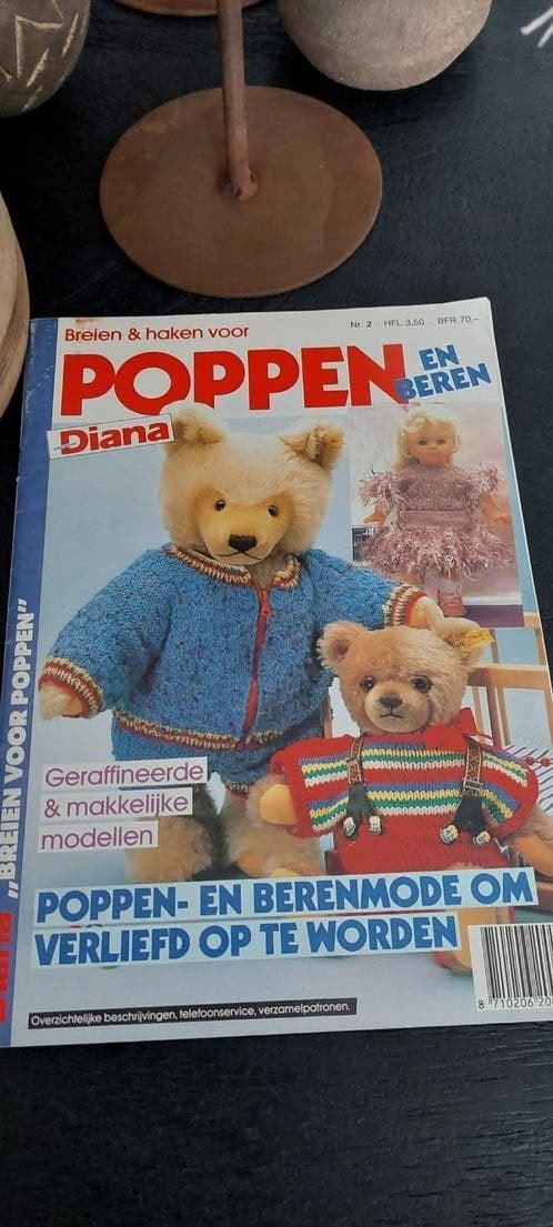 OUDE DIANA blad voor BREIEN en HAKEN voor poppen en beren, Ophalen of Verzenden, Gebruikt, Breien of Haken, Patroon of Boek