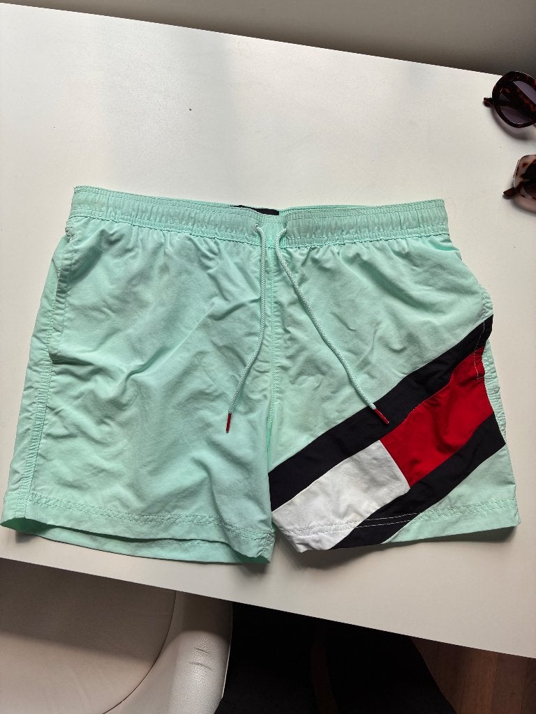 Tommy Hilfiger zwembroek L man, Kleding | Heren, Badmode en Zwemkleding, Maat 52/54 (L), Meerkleurig, Tommy Hilfiger, Ophalen of Verzenden